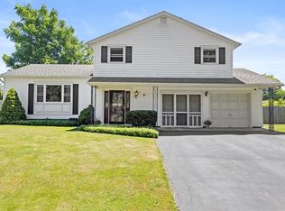 71 San Marie Dr, Rochester, NY 14622