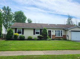 1495 Dangelo Dr, North Tonawanda, NY 14120