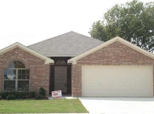 10925 Hawks Landing Rd, Haslet, TX 76052