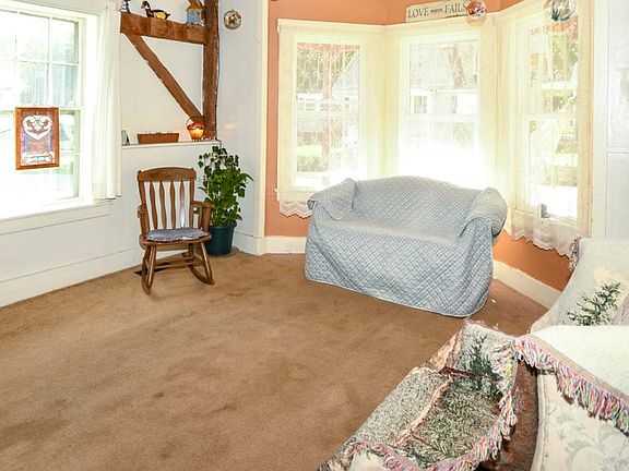 3rd image of 18 Bridge St #2