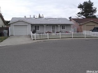 1687 Valmor Ct, Oakdale, CA 95361