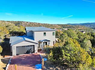 109 Rincon Loop Rd, Tijeras, NM 87059