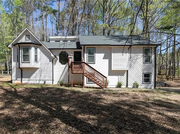 411 Allatoona Trl, Woodstock, GA 30189