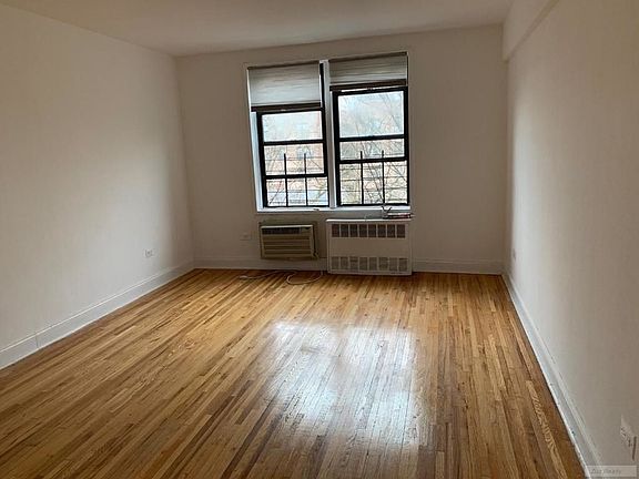 4th image of 400 E 16th St #5C