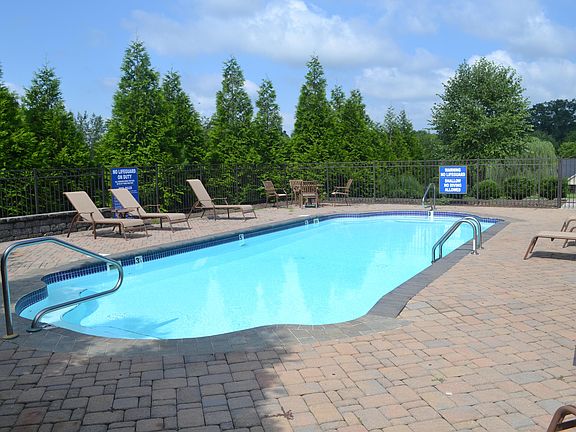 4th image of 4959 Willow Bluff Cir
