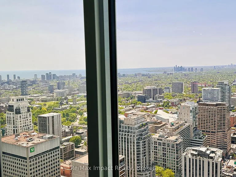 11 Yorkville Ave #4602 — Photo 24