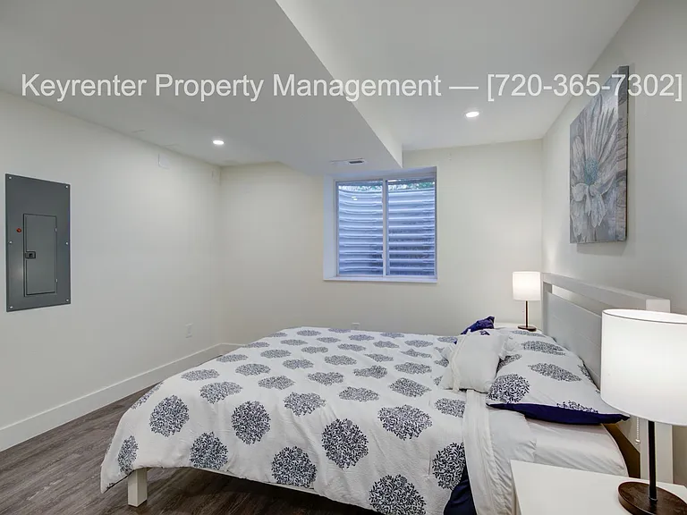 1115 Hancock Dr — Photo 4