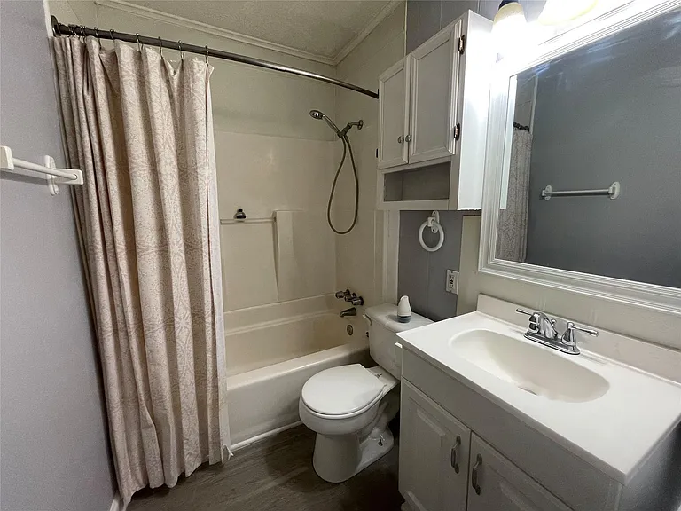 2617 Oleander Dr — Photo 8