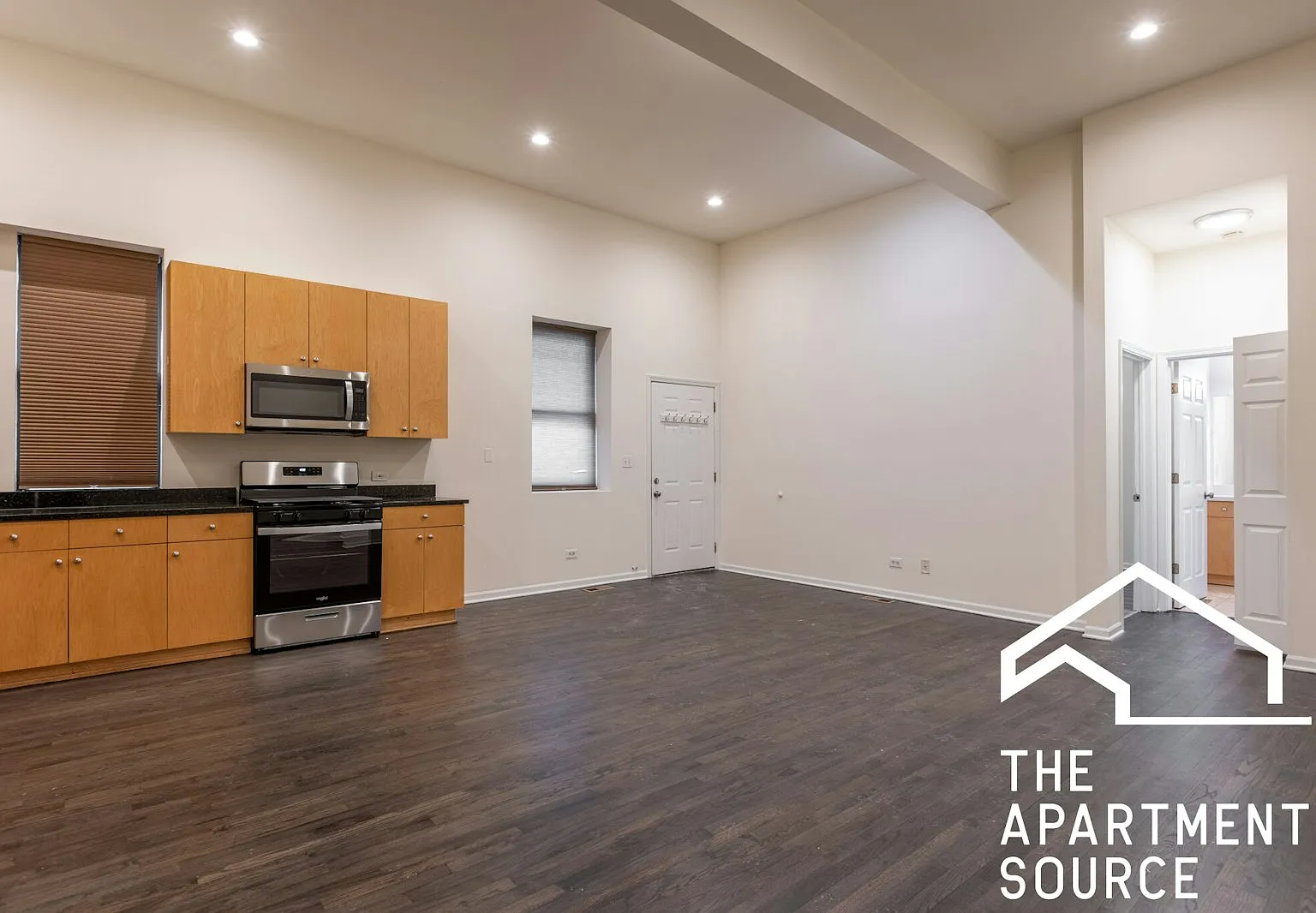 1260 North Greenview Avenue, Unit 1 — Photo 2