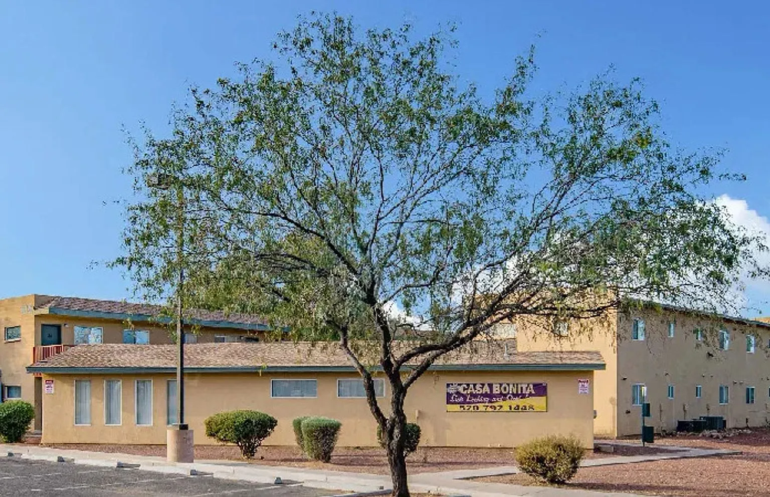 Casa Bonita Apartments — Photo 1