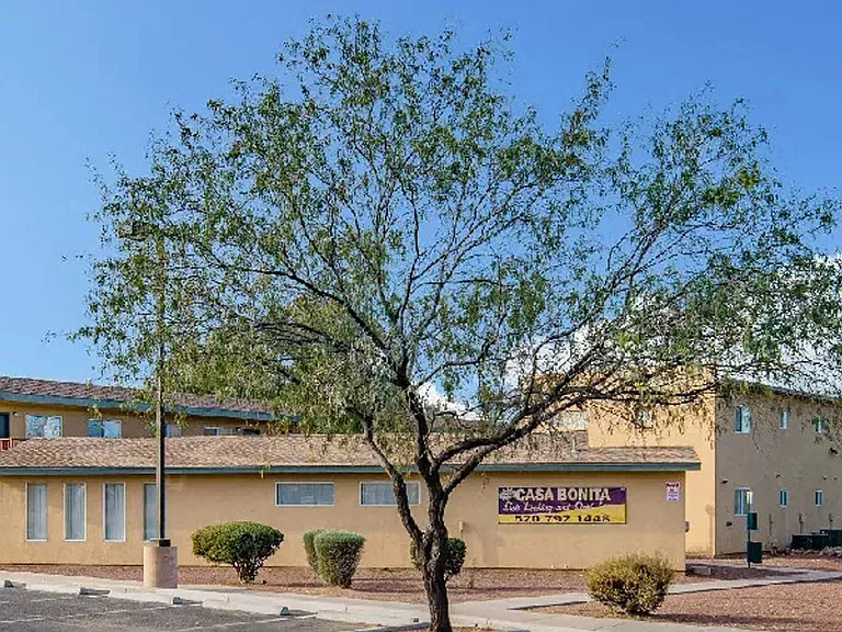 Casa Bonita Apartments — Photo 1
