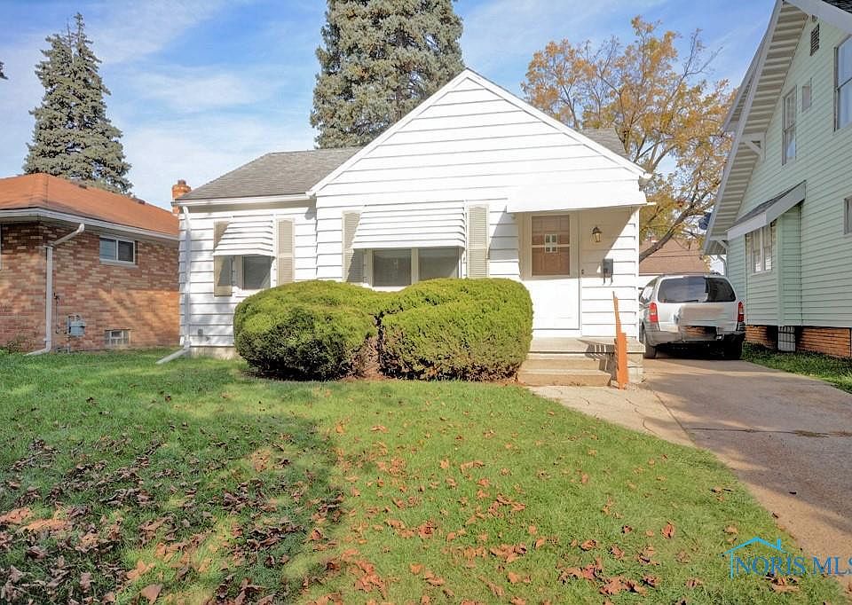 1st image of 438 W Poinsetta Ave