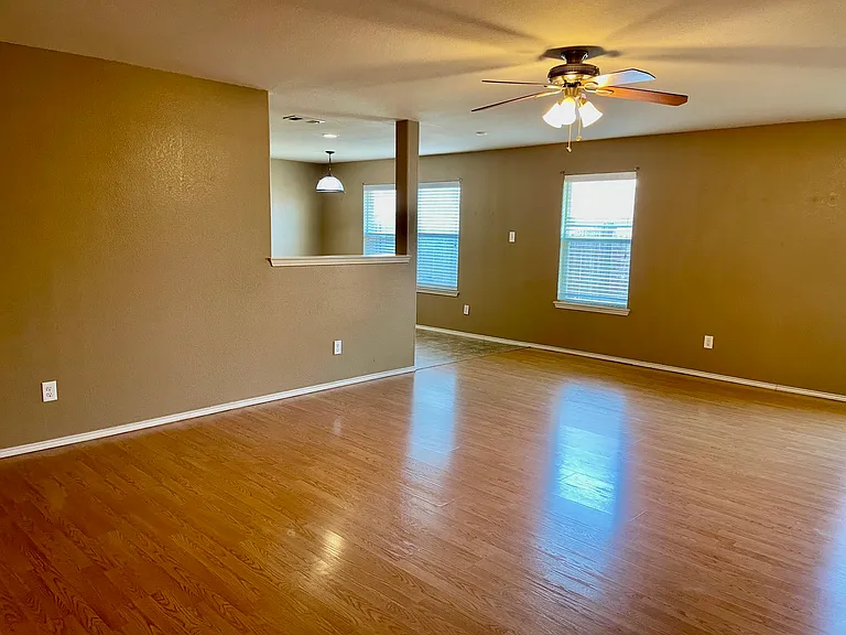 12737 Northern Pine Dr — Photo 5
