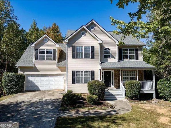 916 Tucker Ln, Loganville, GA 30052