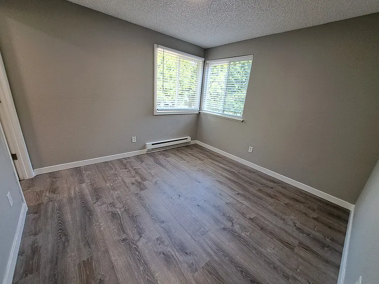 3803 22nd Ave SE #D — Photo 15