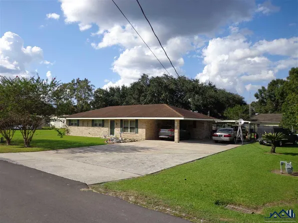 109 James St, Pierre Part, LA 70339