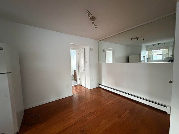 5th image of 27 N Annapolis Ave APT B1