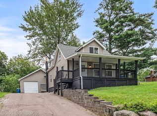 749 S Winding Dr, Waterford, MI 48328