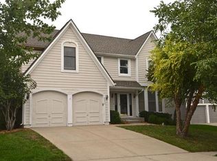 8212 W 122nd St, Overland Park, KS 66213
