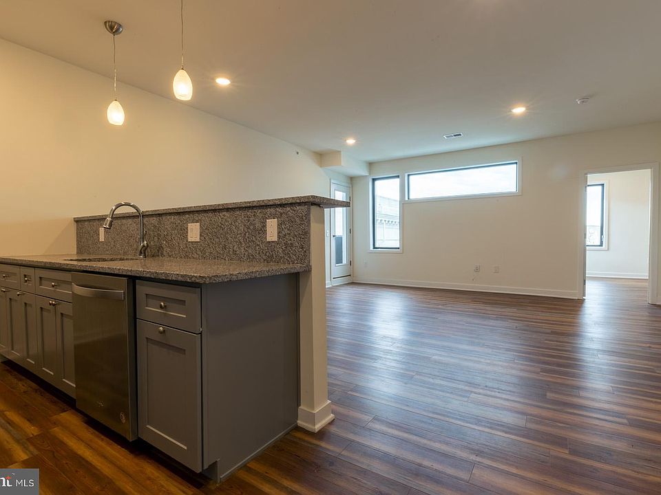 1st image of 2411-19 Kensington Ave Unit 404