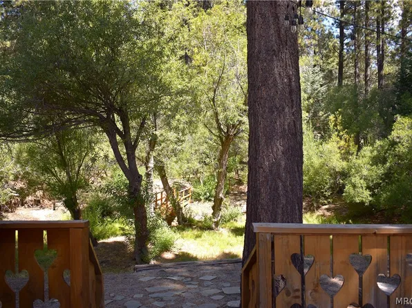 33758 Meadow Ln, Green Valley Lake, CA 92341