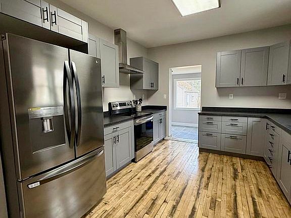 2nd image of 1314 Dakota Ave
