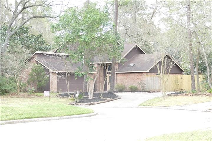 1st image of 2707 Lakeville Ct