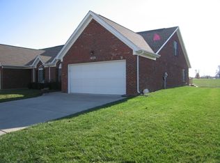 12684 Spring Haven Ct, Louisville, KY 40229