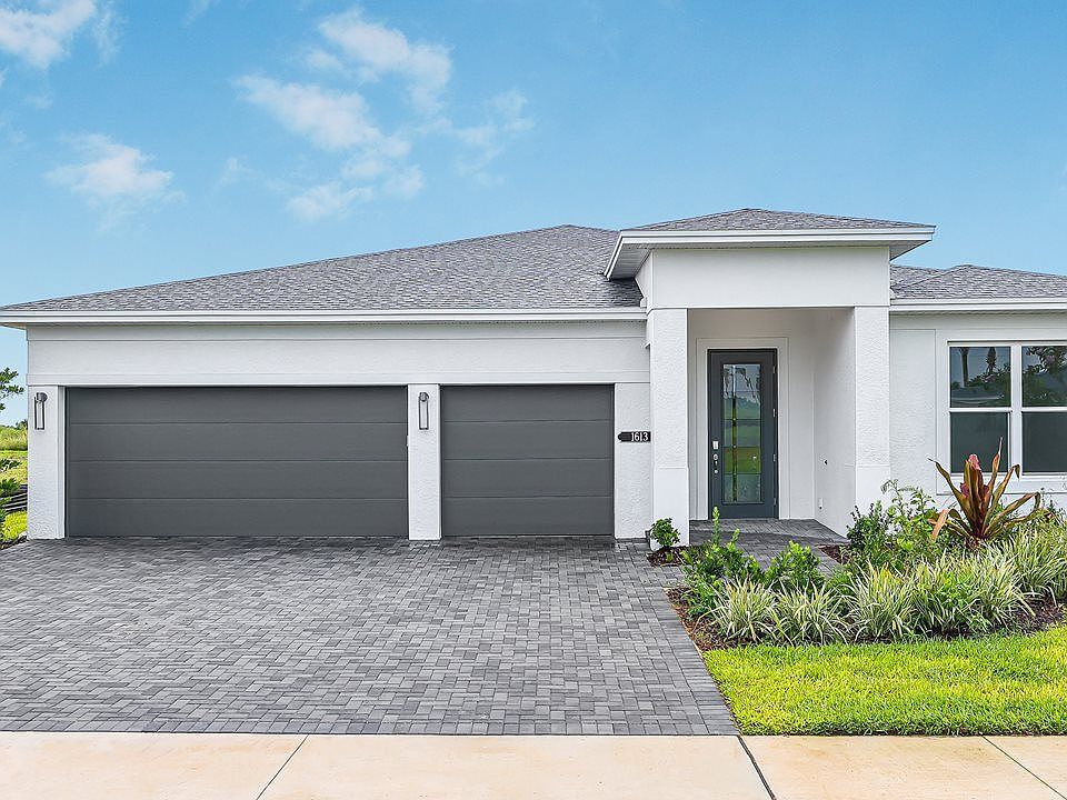 Peral Model Front Exterior