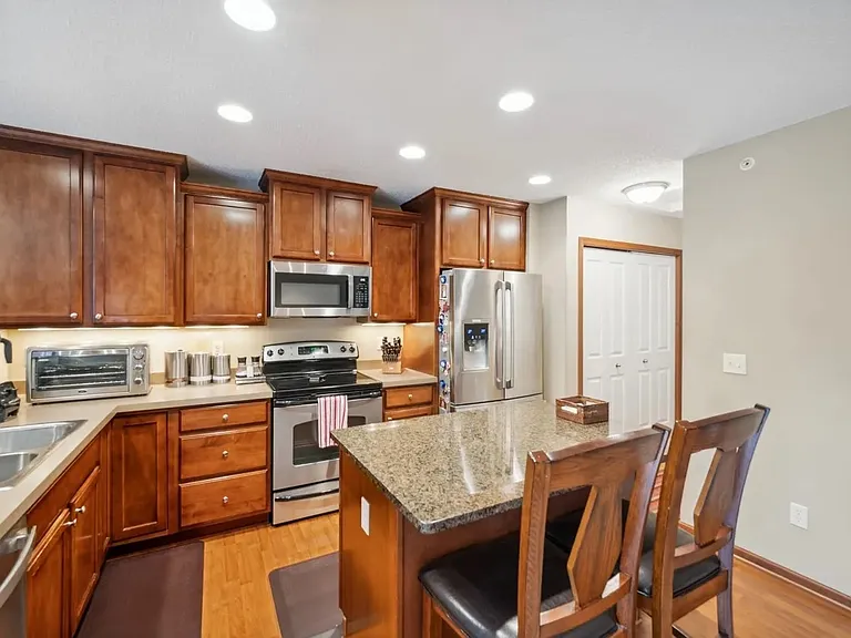5021 Dunkirk Pl N — Photo 2