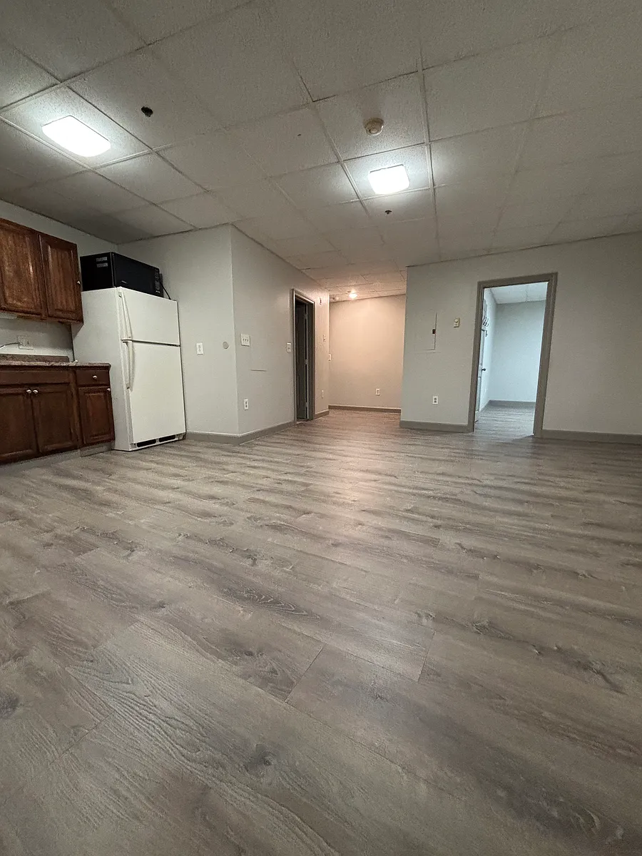 Building Photo - 70 Baldwin St #303