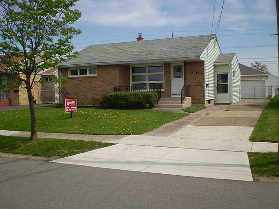 2nd image of 249 Shanley St