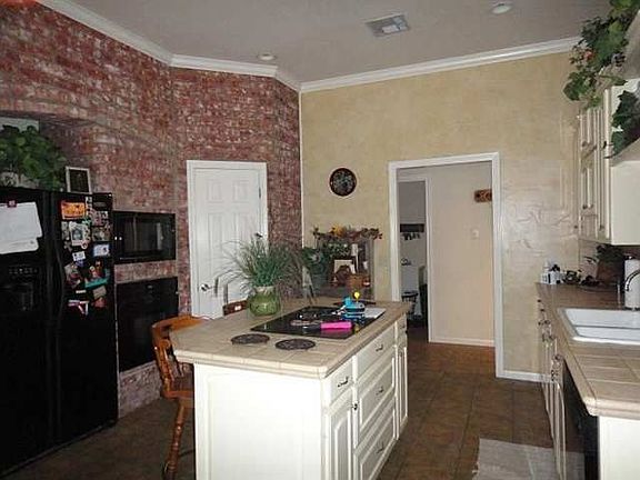 5th image of 1209 W Tate Ave