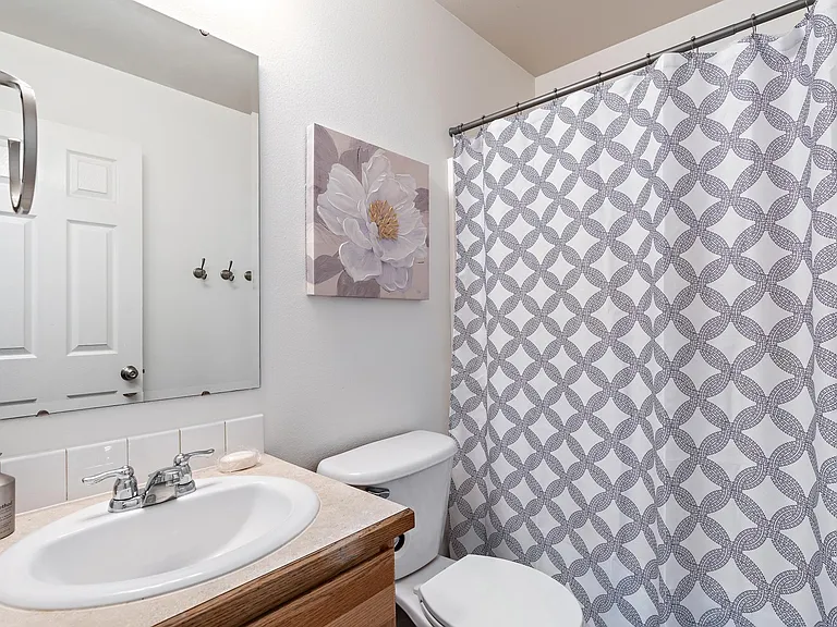 3928 N Weston Ave — Photo 9