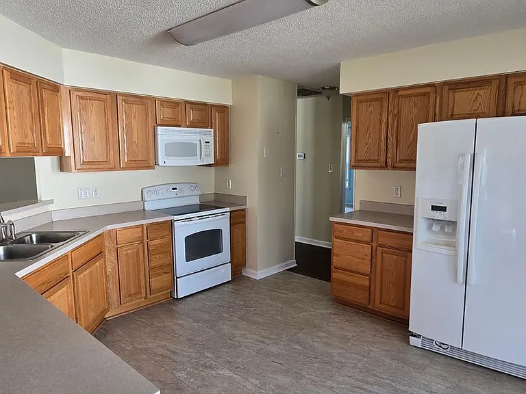 201 Dockside Dr — Photo 14