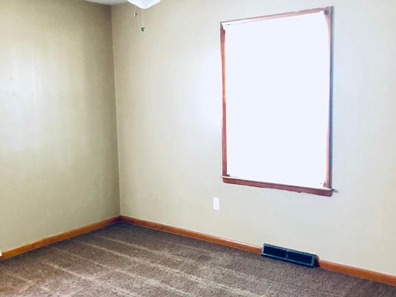 1st bedroom