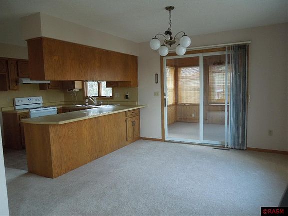 3rd image of 80 S Sunrise Ave