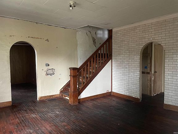 3rd image of 415 S Jefferson St