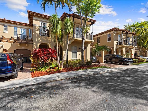 4th image of 6959 Julia Gardens Dr