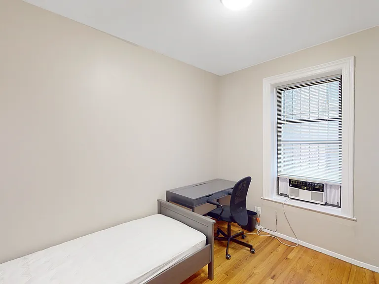 180 Claremont Ave #4 — Photo 10