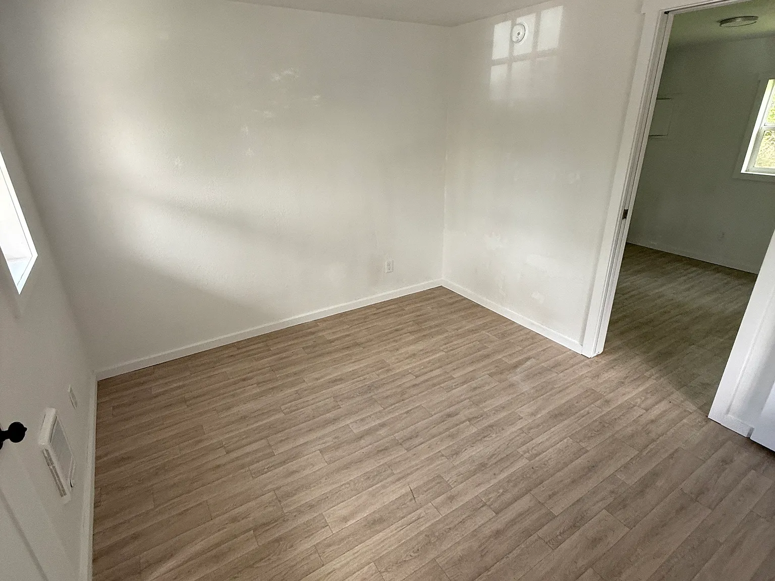 1 bed, $1,095 — Photo 3