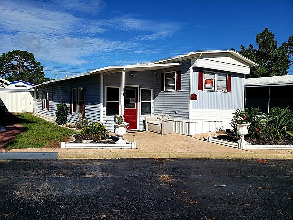 4th image of 2135 Mayfair Way #32