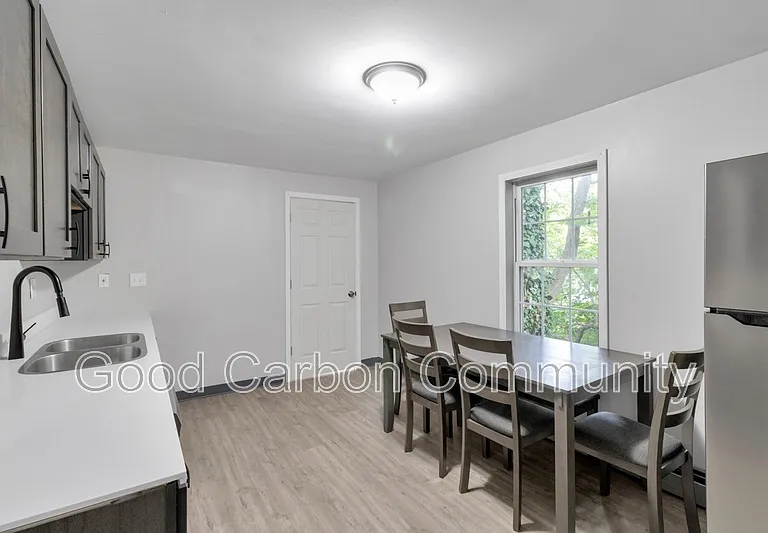 48 Water St #203 — Photo 4