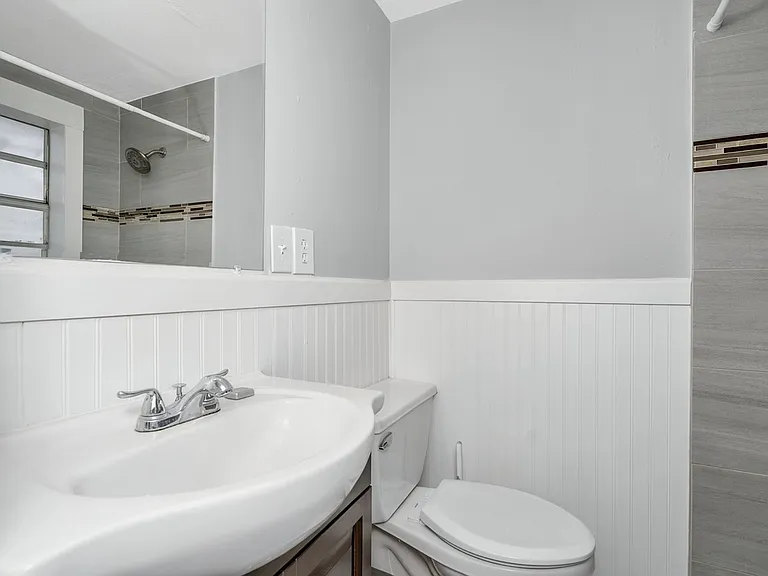 4301 W Arch St — Photo 23