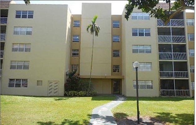 1st image of 6930 Miami Gardens Dr APT 1-104
