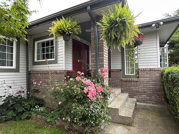 3rd image of 7597 Wren St
