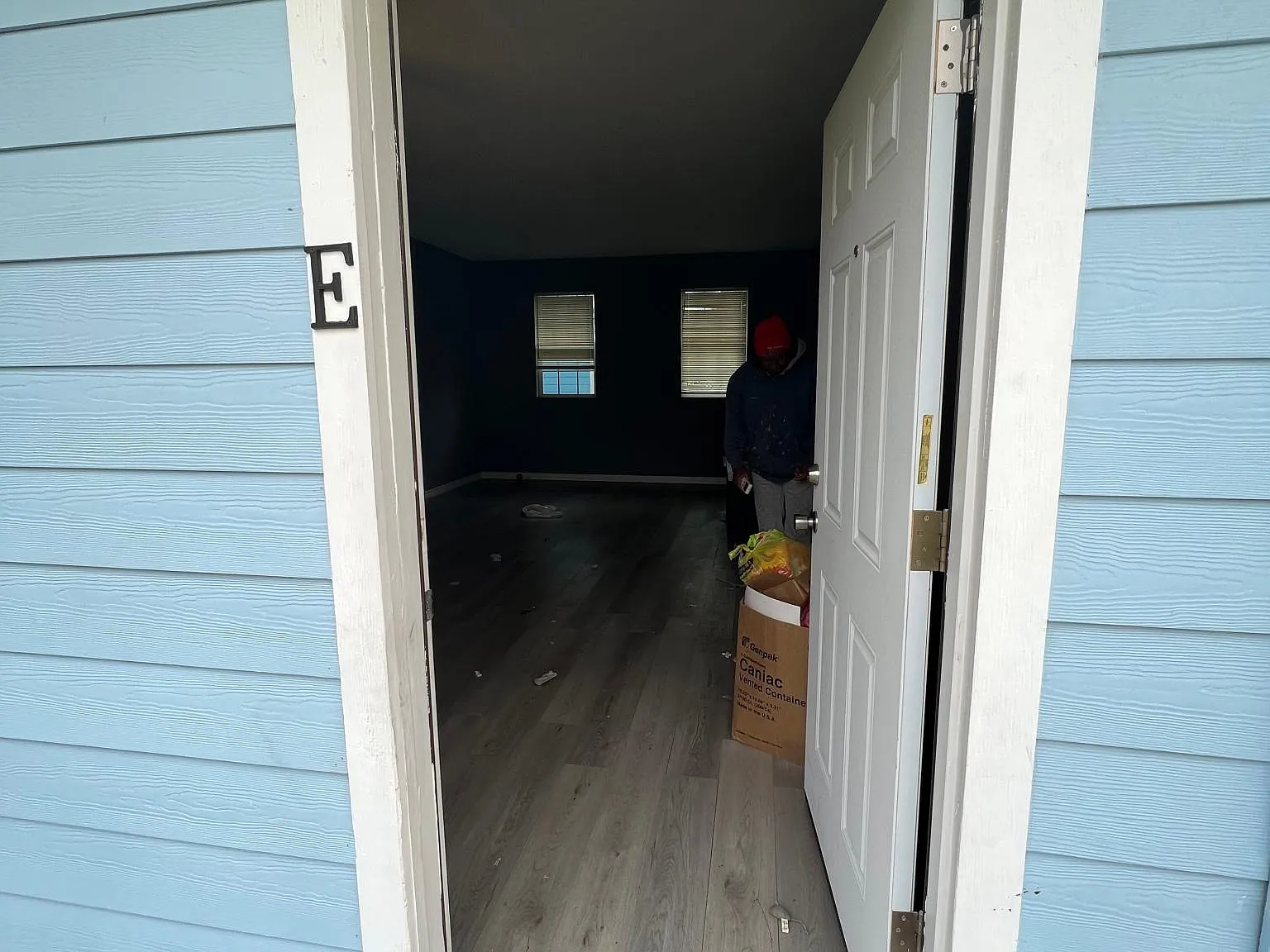 513 E Caney St — Photo 2