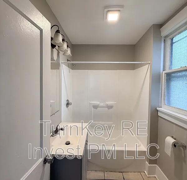 705 North Ave — Photo 7