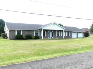 1105 Crescent Dr, Mena, AR 71953