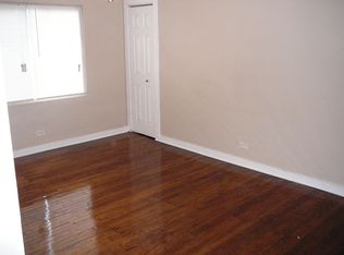 8133 S Colfax Ave, Chicago, IL 60617